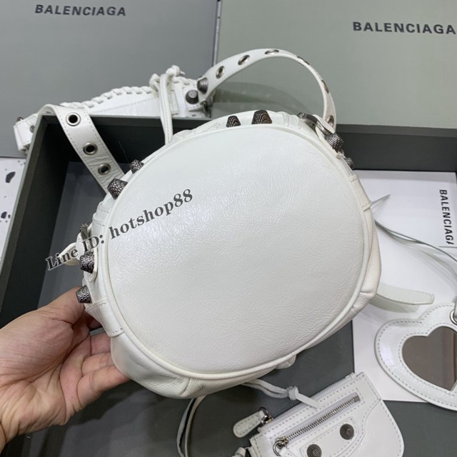 Balenciaga專櫃爆款小號白色肩背包 巴黎世家city水桶包新款機車水桶包 fyj2026